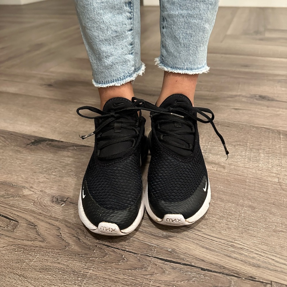 Kids Nike Air Max 270 size 1